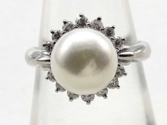 Akoya pearl ring, diameter 9.2mm, 0.33ct, 18K gold, 6.1g 