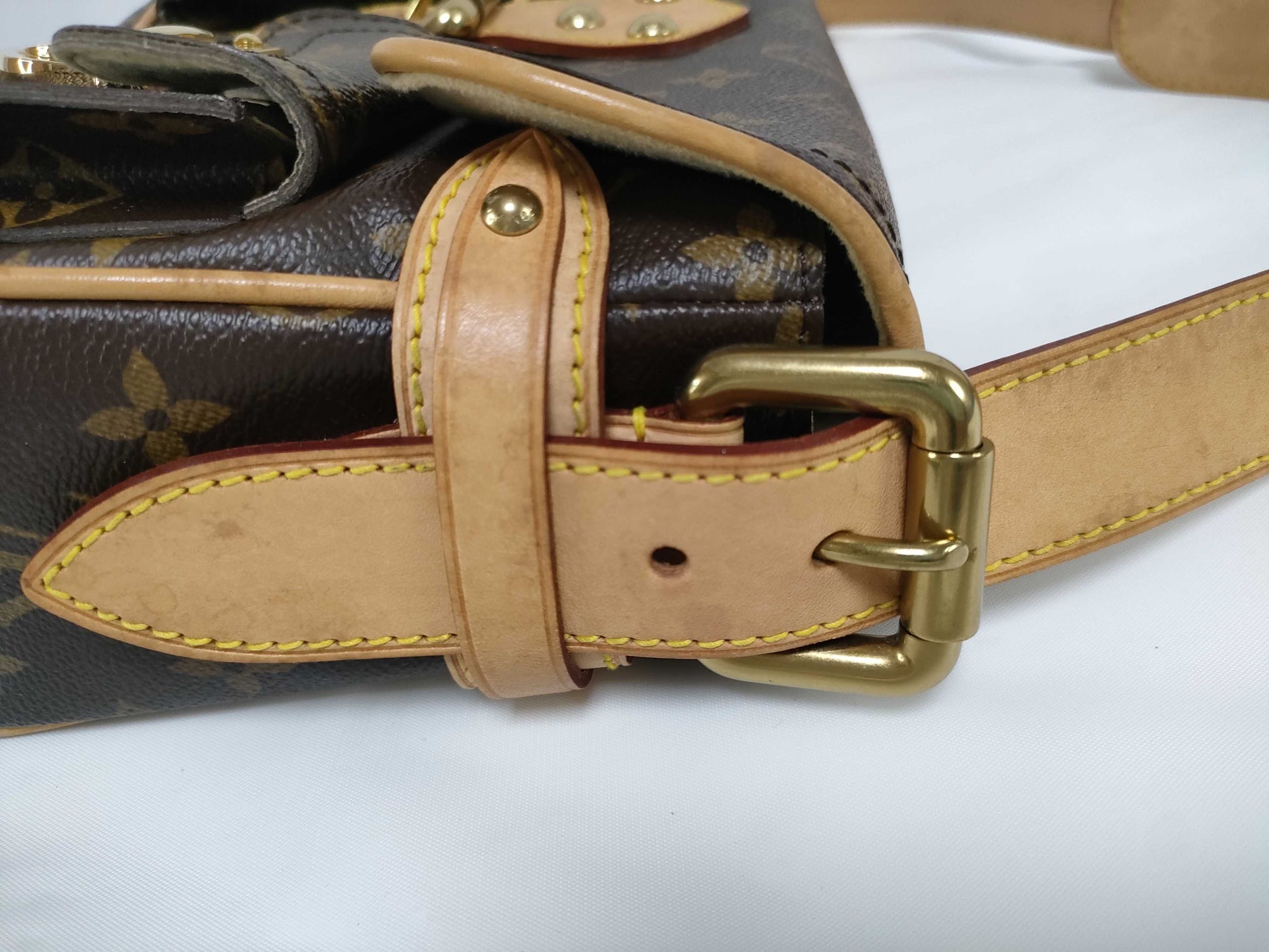 LOUIS VUITTON Monogram M40027 Hudson Shoulder Bag