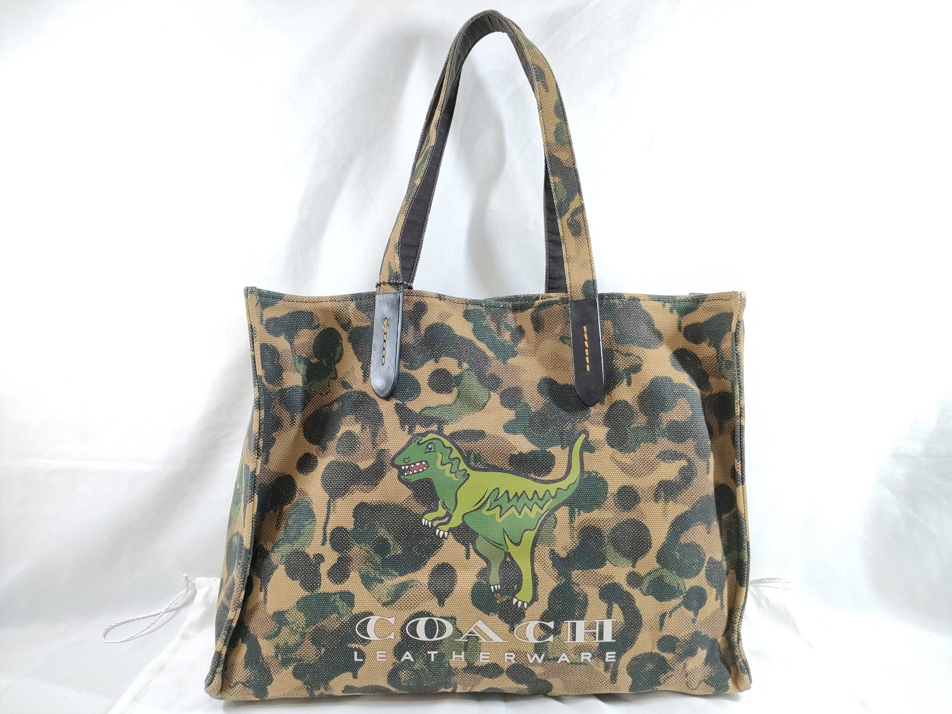 COACH Lexi 68262 Handbag
