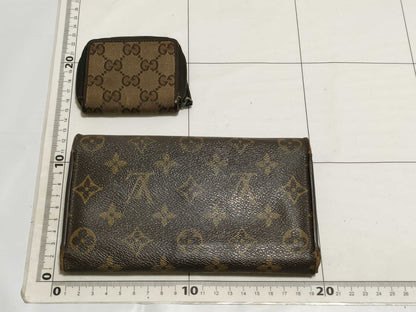 LOUIS VUITTON Monogram Folding Wallet
