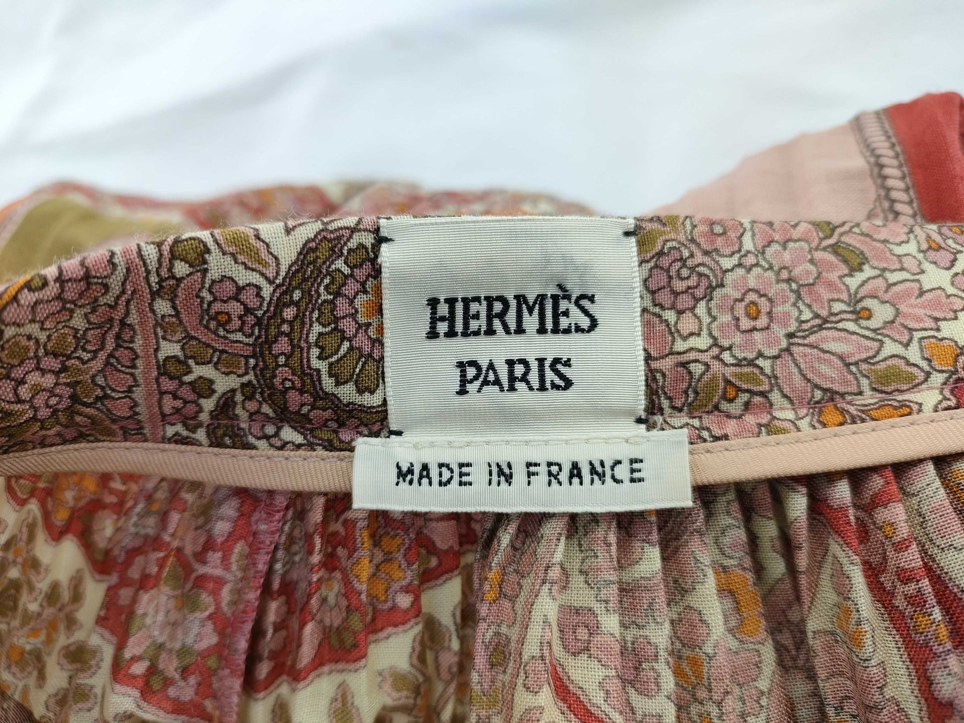 HERMES pleated skirt with ribbon pattern