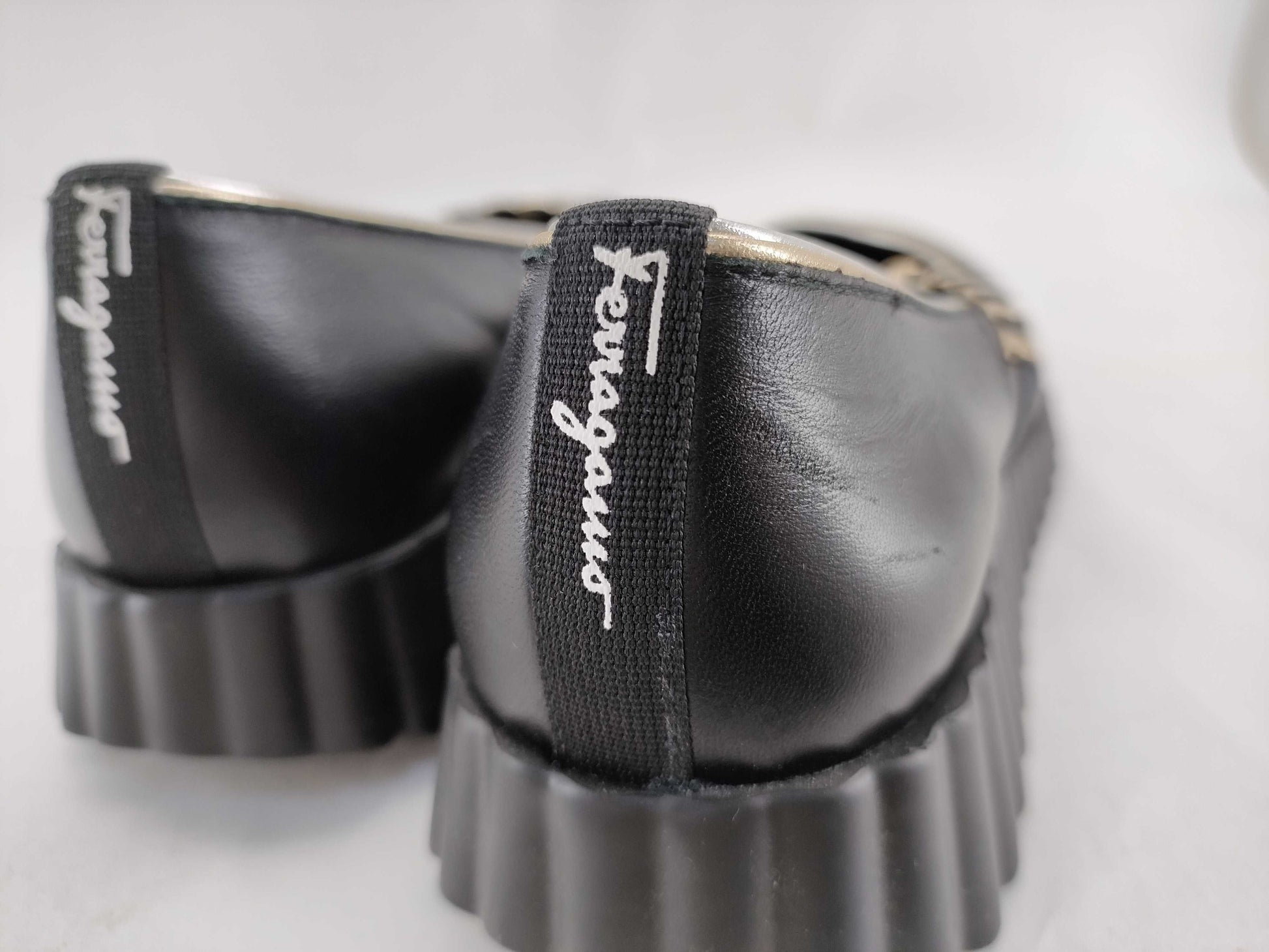 Salvatore Ferragamo Vara Vara Chain Pumps