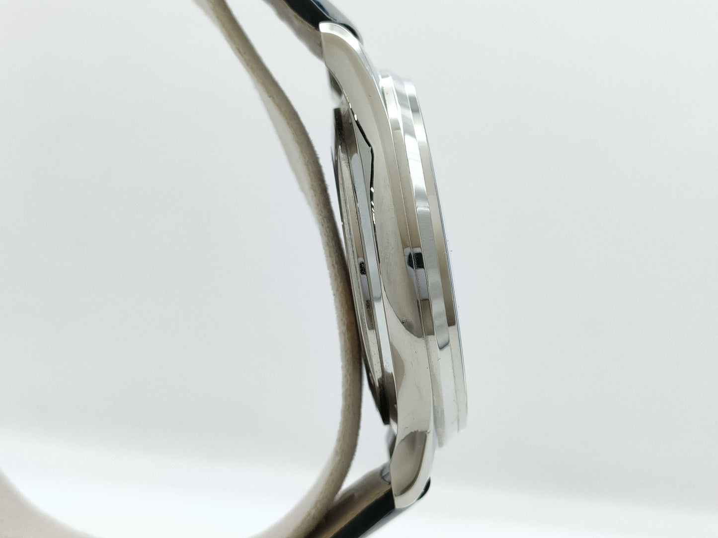 JAEGER LECOULTRE Q1378480 3479974 Blue Dial Men's Watch