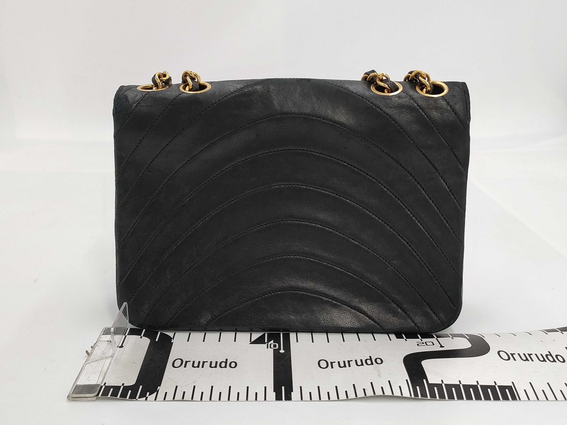 CHANEL Lambskin 22 Single Chain Shoulder Bag
