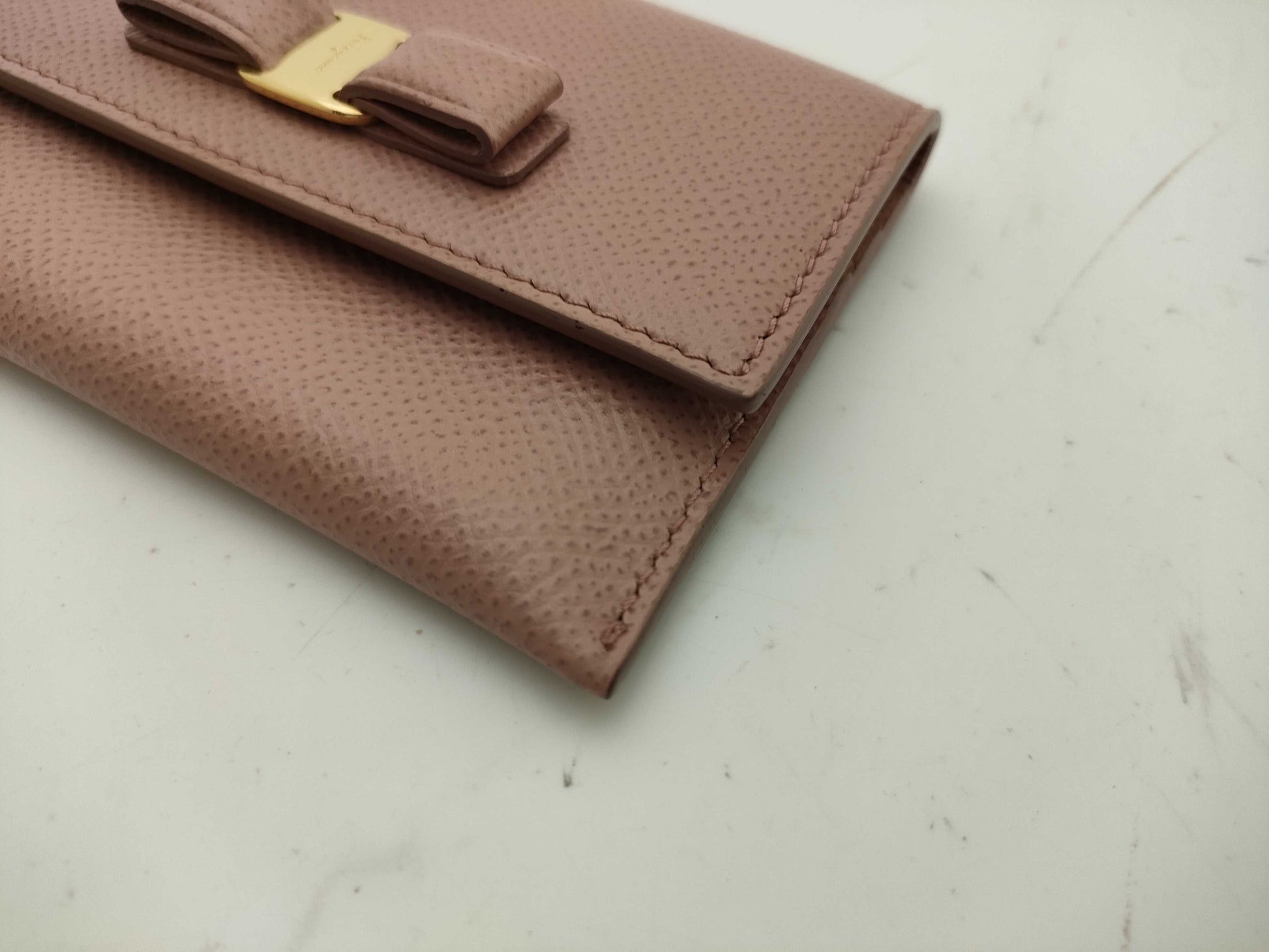 Salvatore Ferragamo Vara Card Case, Pink. Card Case, Pass Case, Business Card Case.