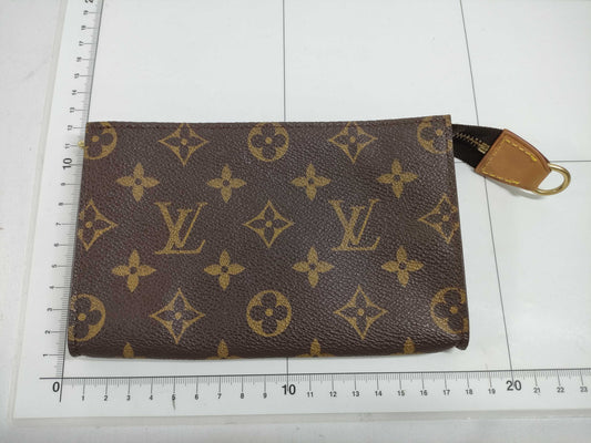 LOUIS VUITTON Monogram Bucket Pouch Only Other Accessories