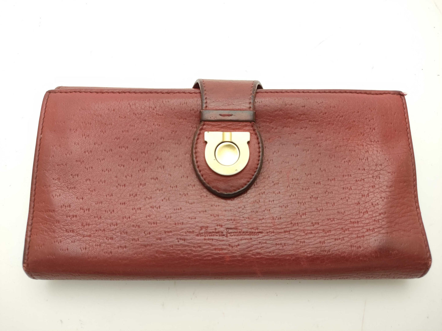 Salvatore Ferragamo Gancini Long Wallet/Red/Center Clasp Wallet