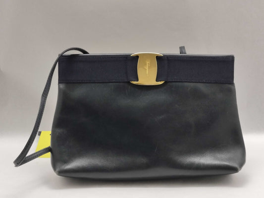 Salvatore Ferragamo Vara Shoulder Bag/Navy