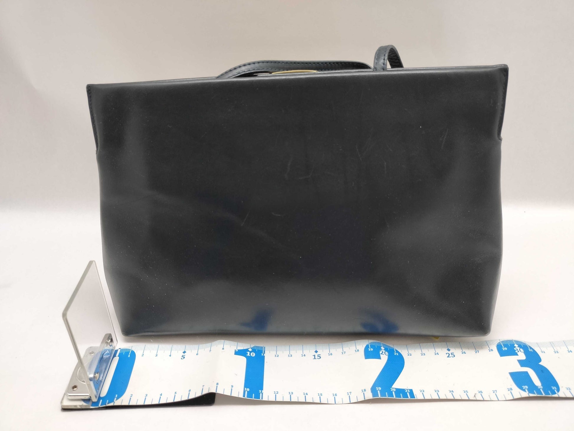 Salvatore Ferragamo Vara Shoulder Bag/Navy