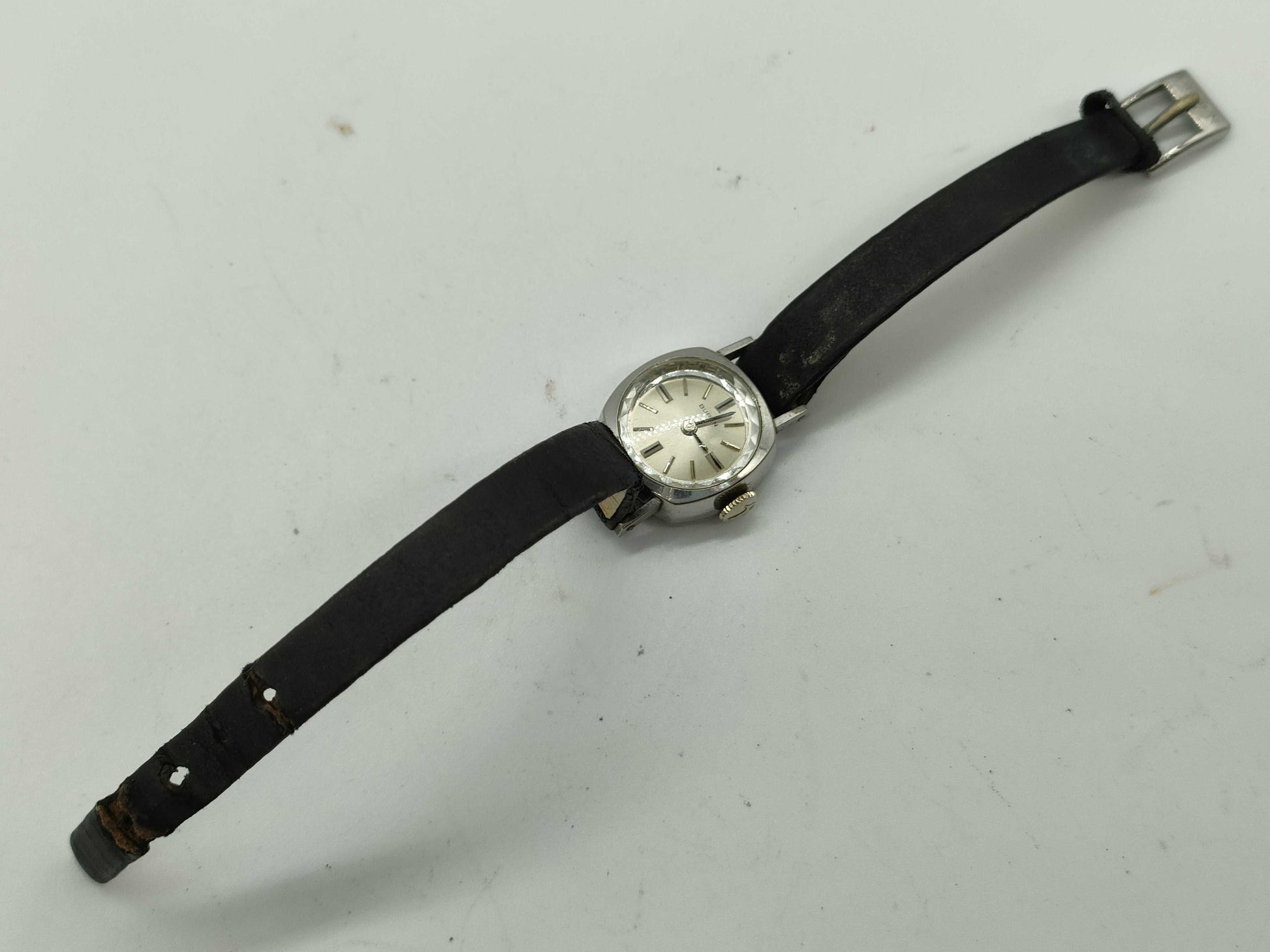 Buren Hand-Wound Women's Watch