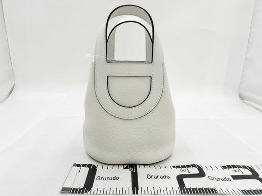 HERMES In the Loop White Handbag with Gold Hardware and B Stamp