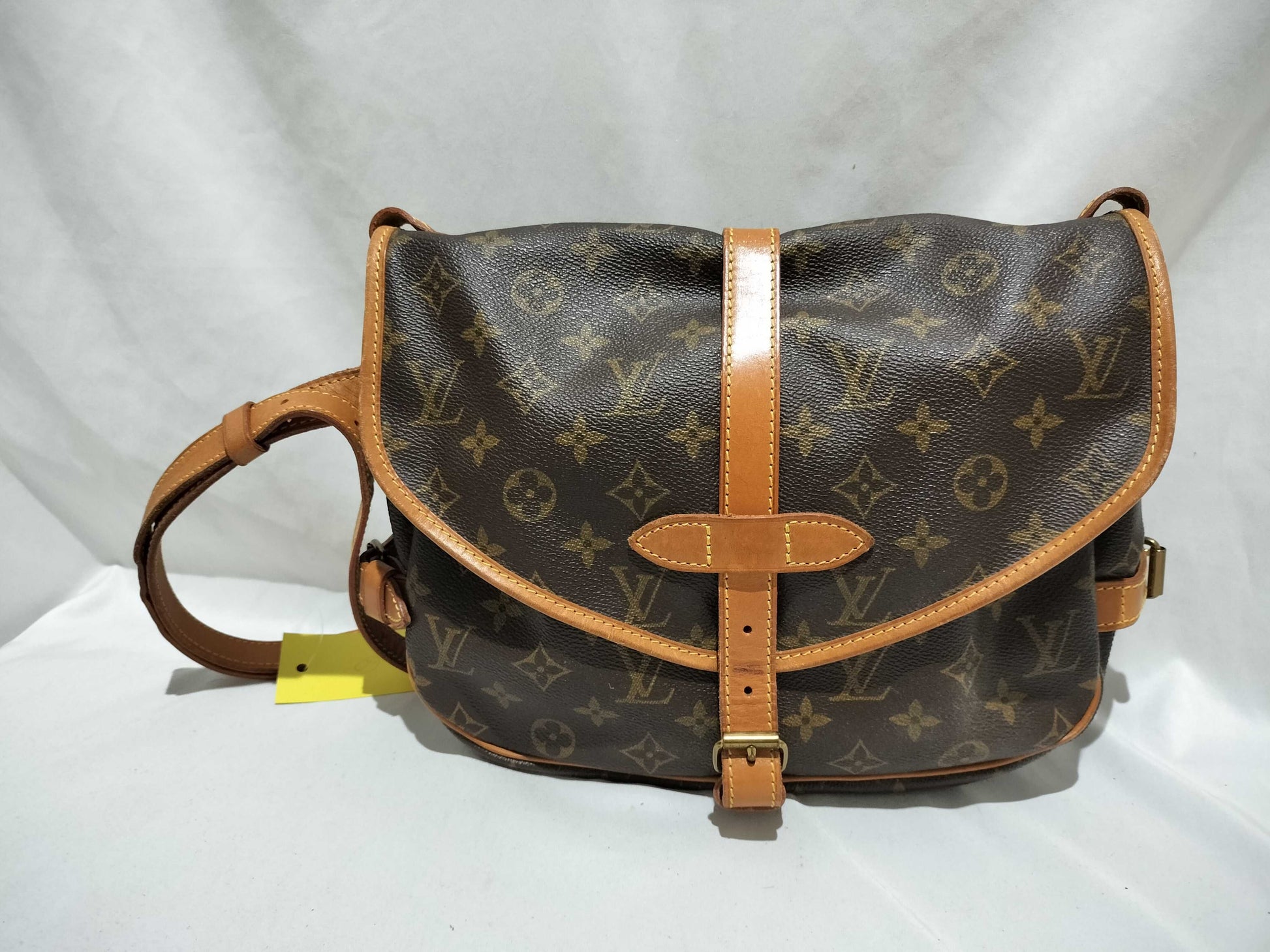 LOUIS VUITTON Monogram M42256 Saumur 30 Shoulder Bag