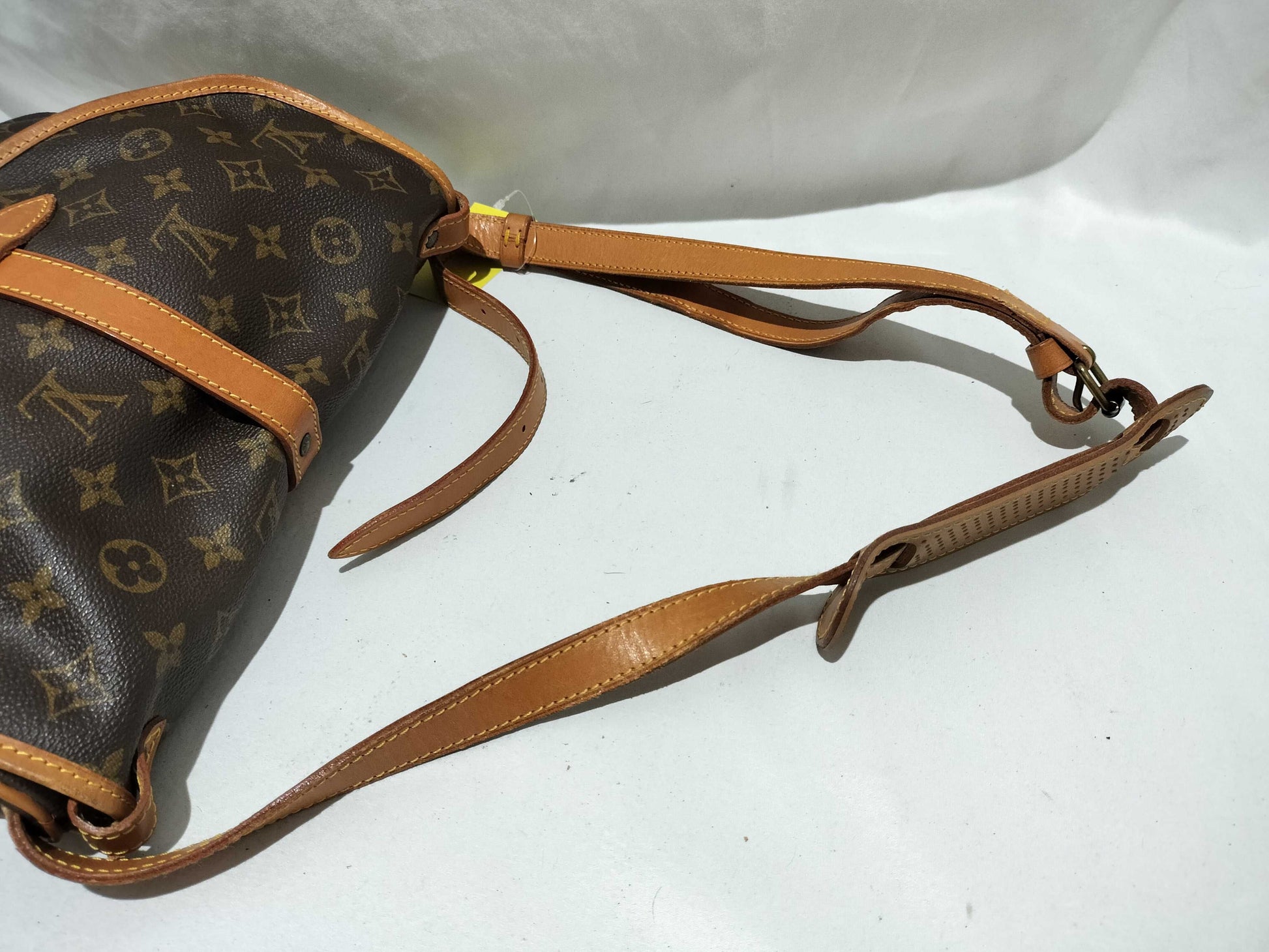 LOUIS VUITTON Monogram M42256 Saumur 30 Shoulder Bag