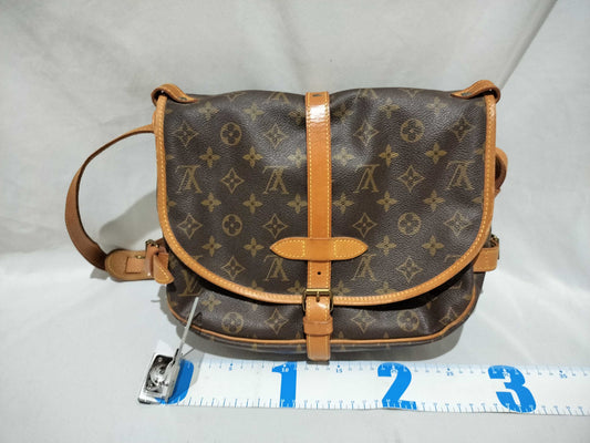 LOUIS VUITTON Monogram M42256 Saumur 30 Shoulder Bag