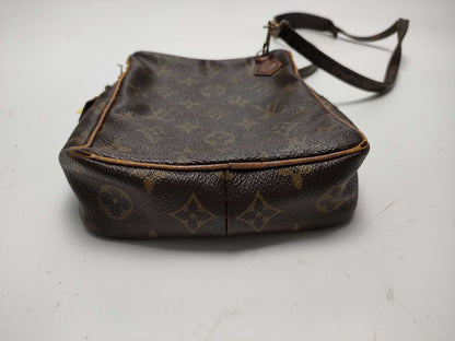 LOUIS VUITTON Monogram Danube old shoulder bag