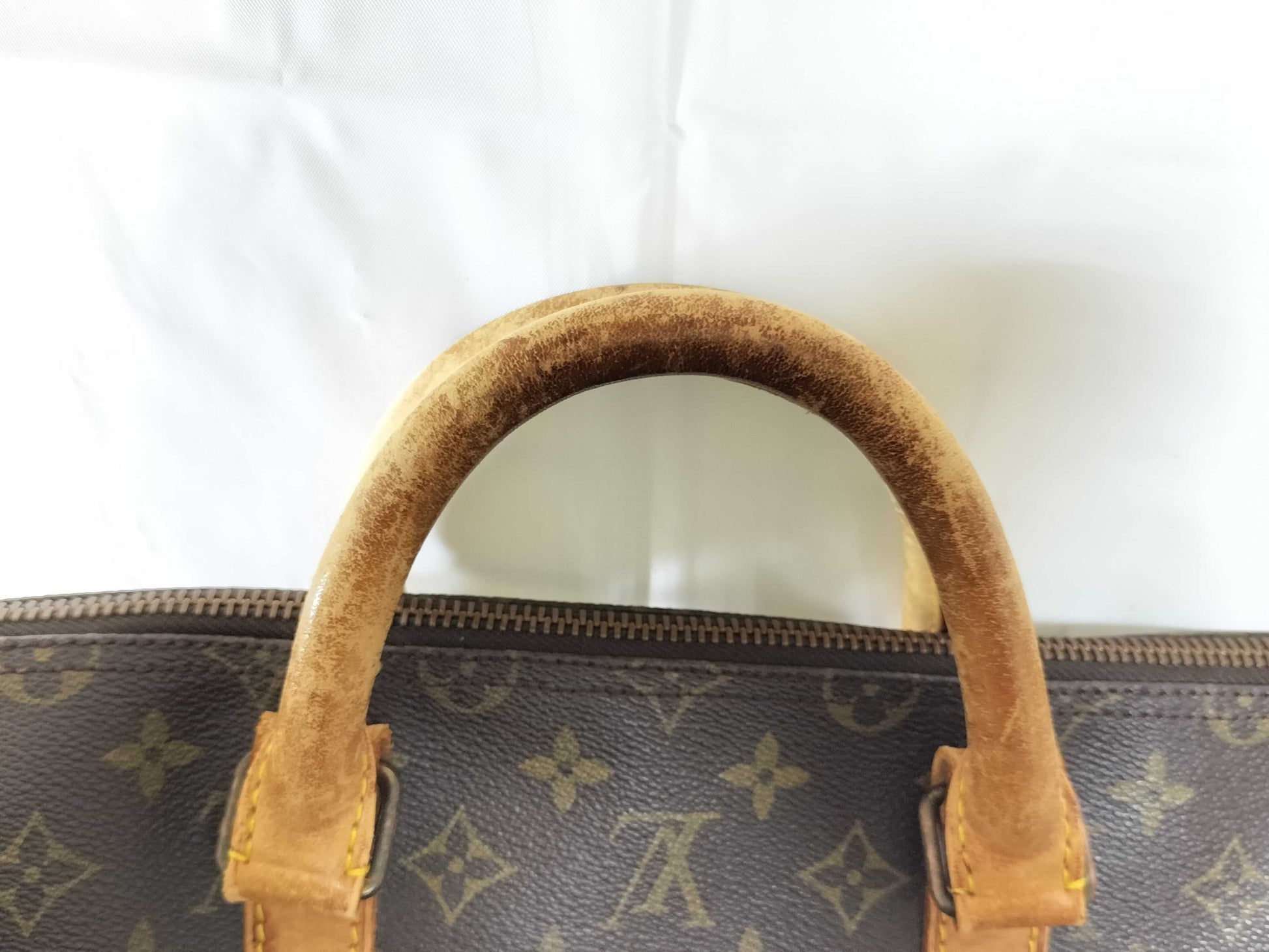 LOUIS VUITTON Monogram Keepall 60 Boston Bag