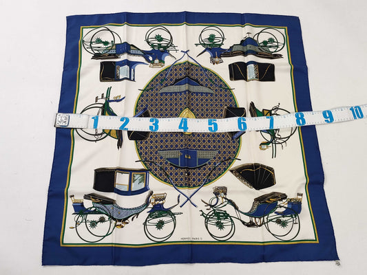 HERMES Carré LES VOITURES A TRANSFORMATION Scarf