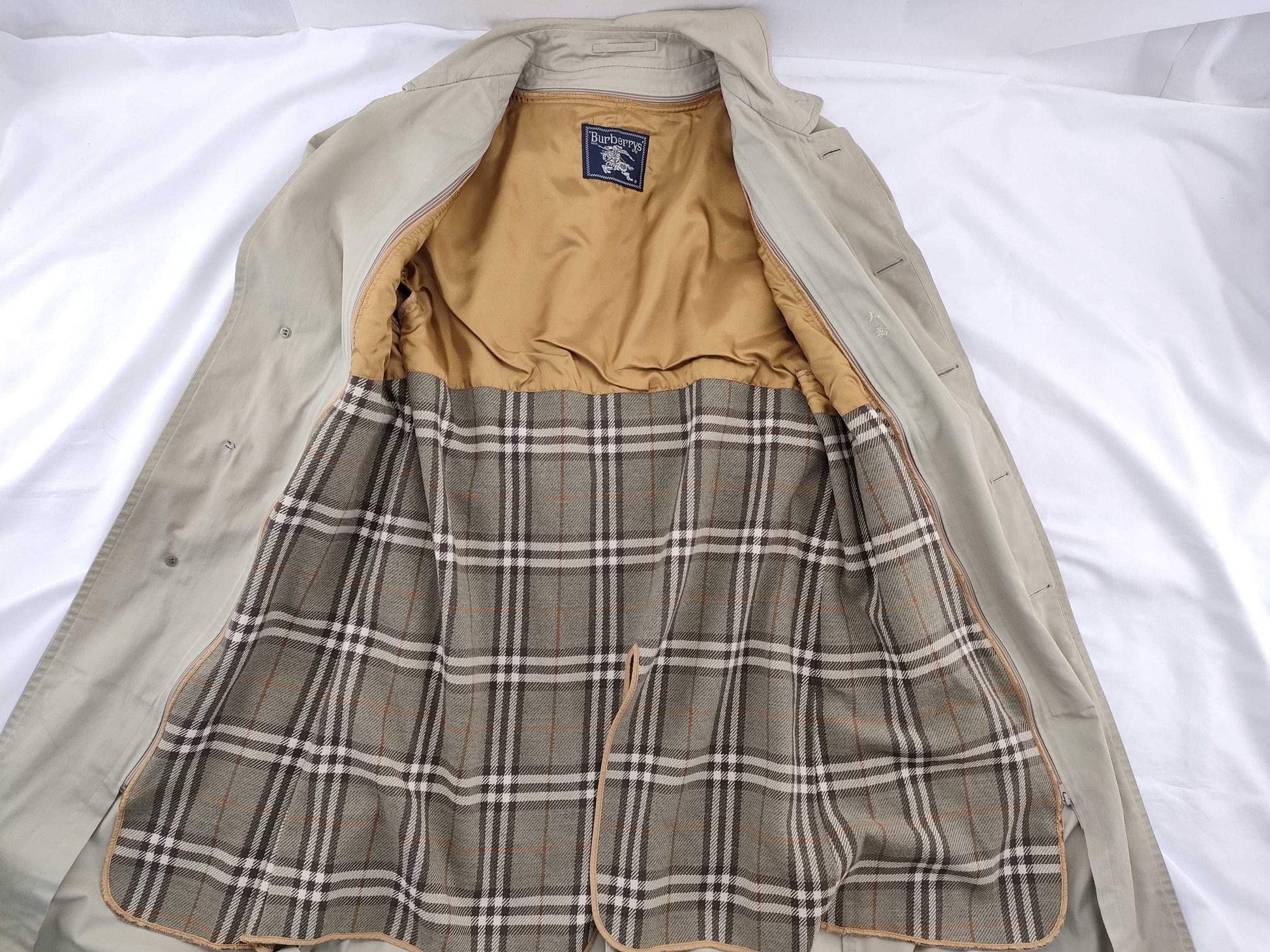 BURBERRY Trench Coat with Liner