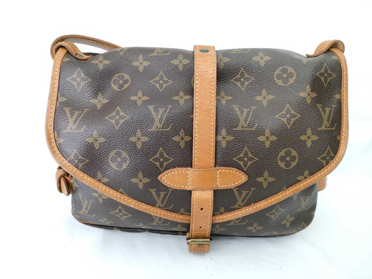 LOUIS VUITTON Monogram M42256 Saumur 30 Shoulder Bag
