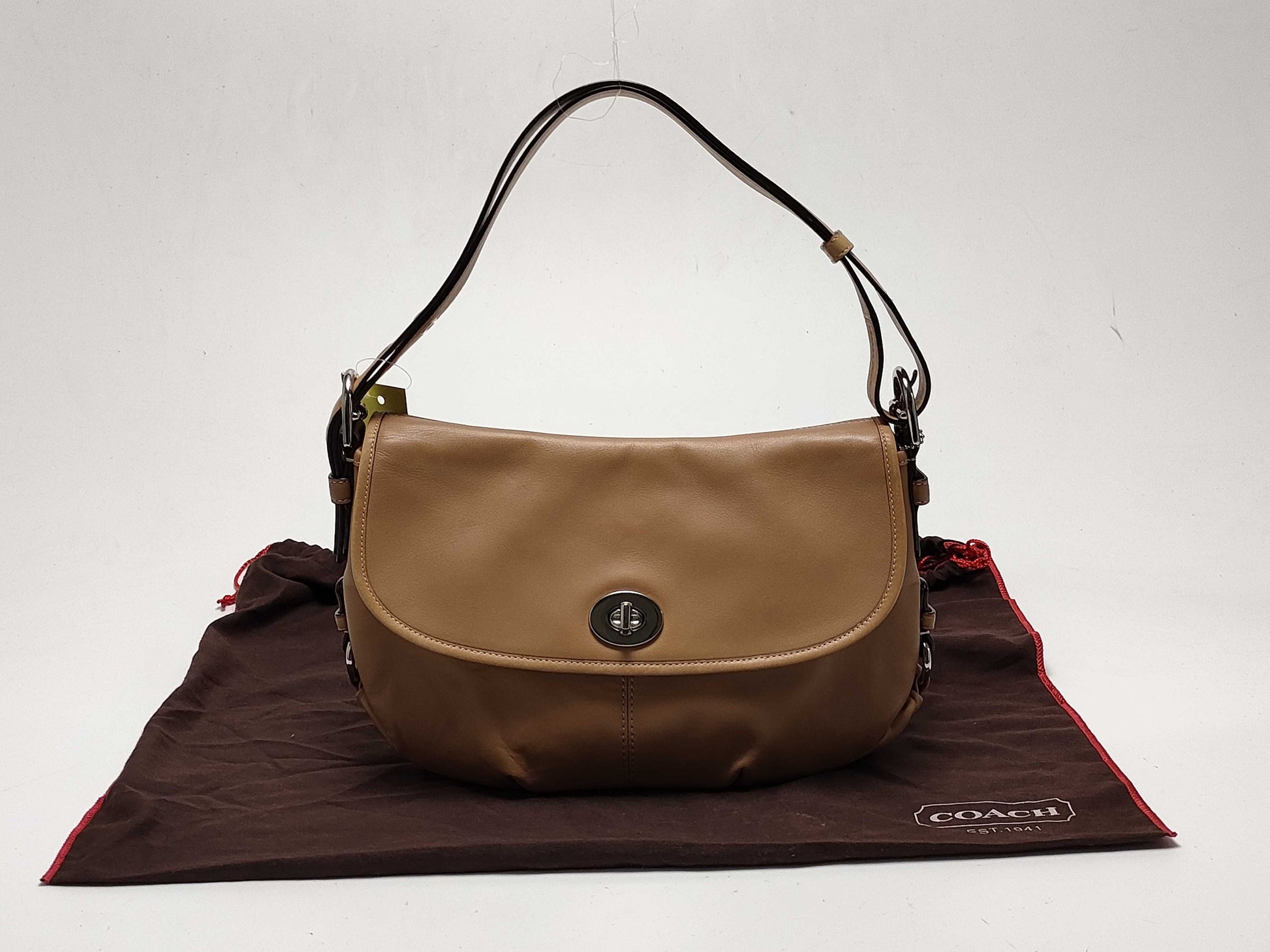 COACH F15170 Shoulder Turnlock Shoulder Bag