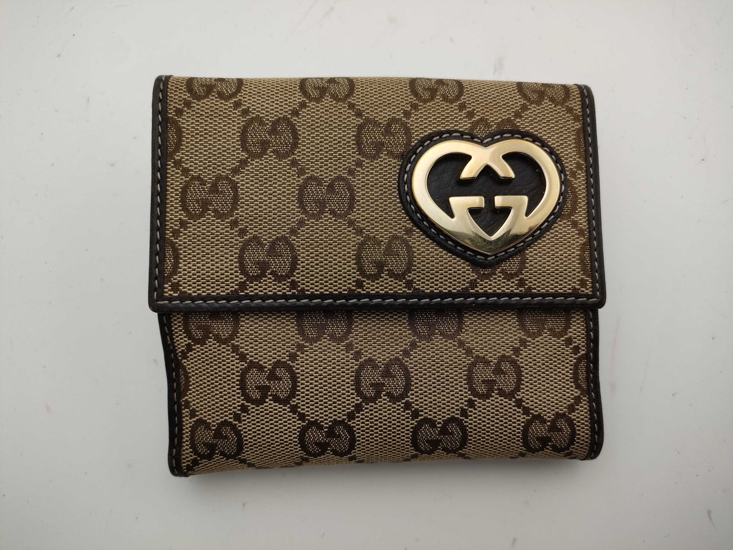 GUCCI GG Canvas Lovely Heart Compact Wallet