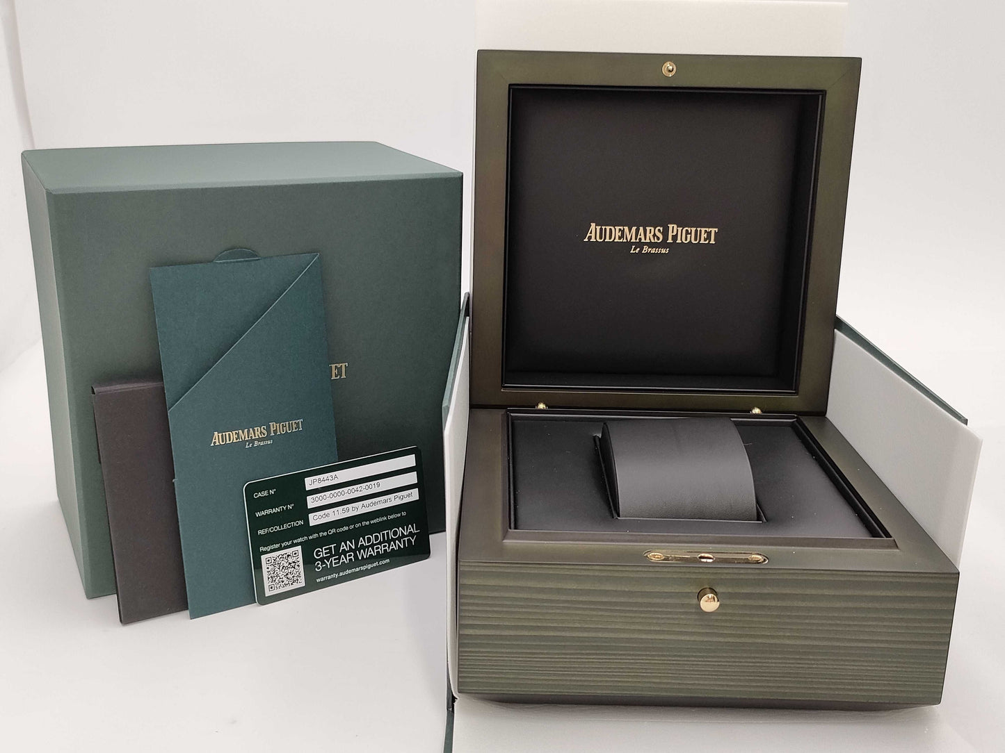 AUDEMARS PIGUET 15210ST.OO.A348KB.01 JP8443A Automatic Blue Dial Men's Watch
