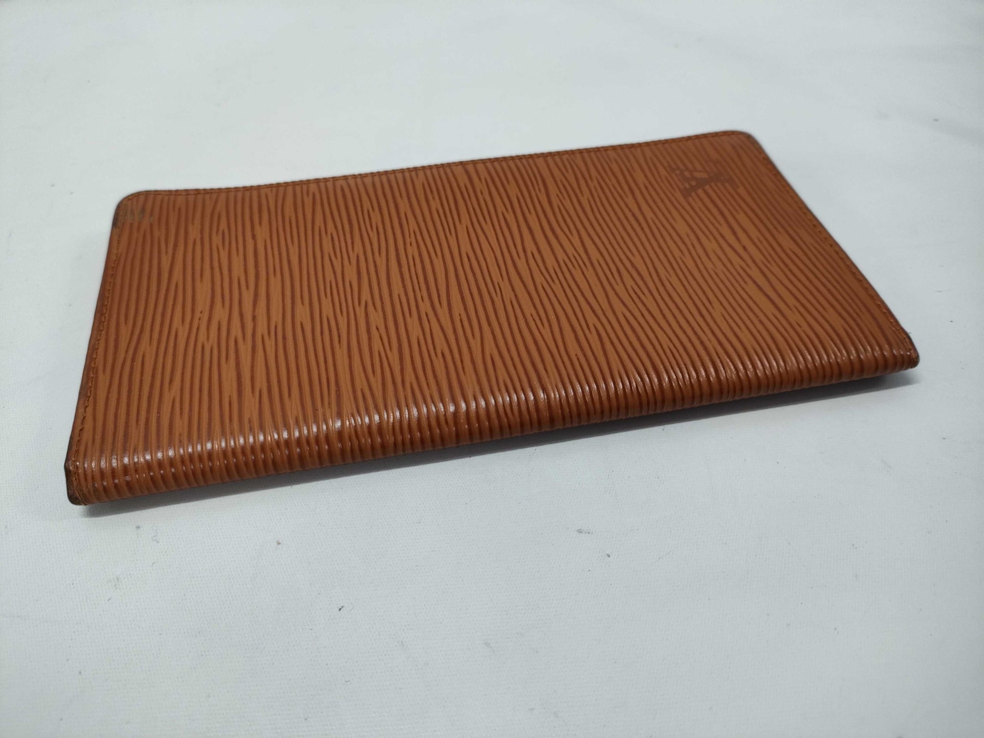 LOUIS VUITTON Epi Porte Carte Credit Wallet
