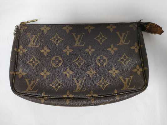 LOUIS VUITTON Monogram M40712 Pochette Accessoires Bag
