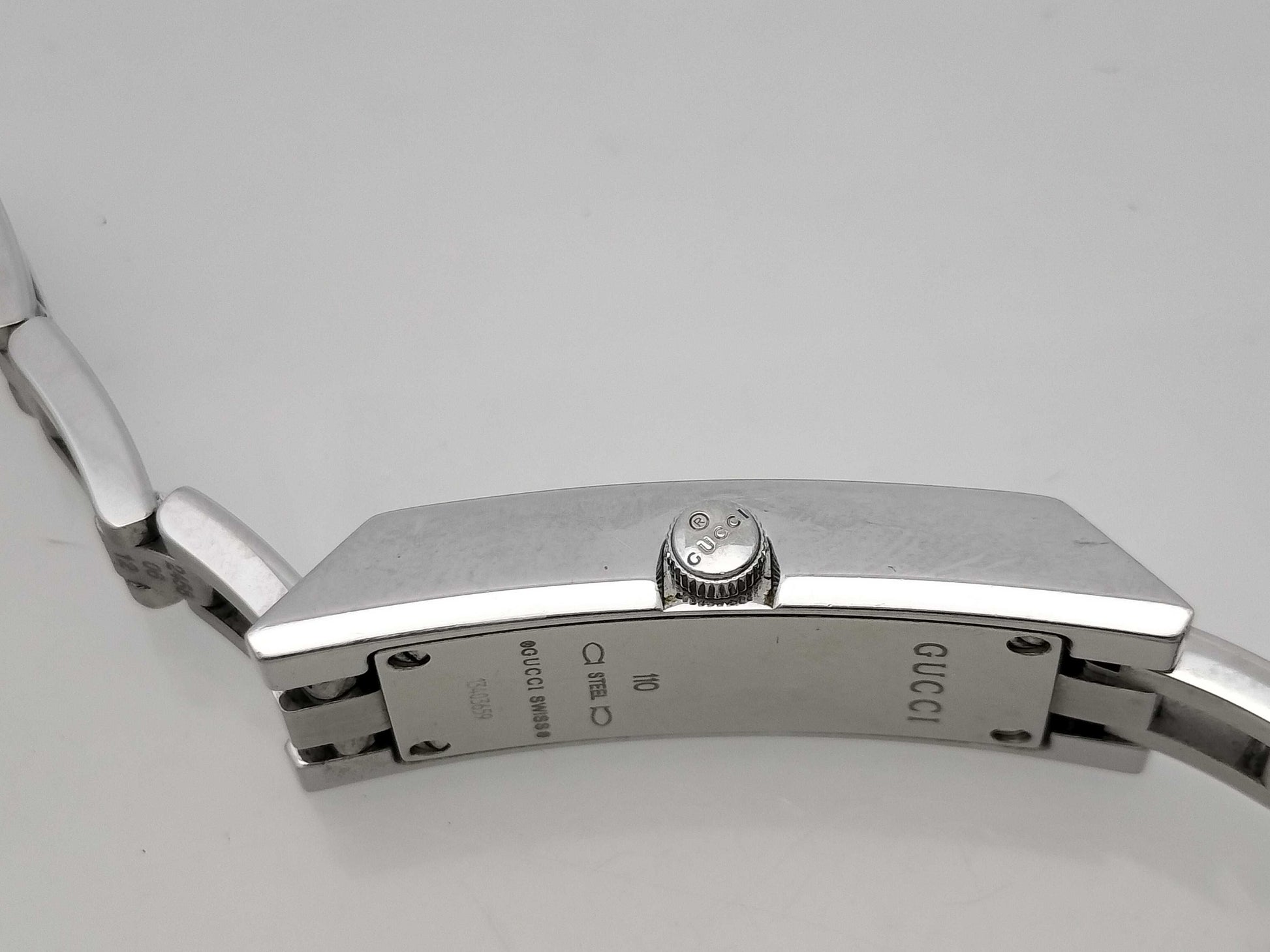 GUCCI 110 Women's Watch