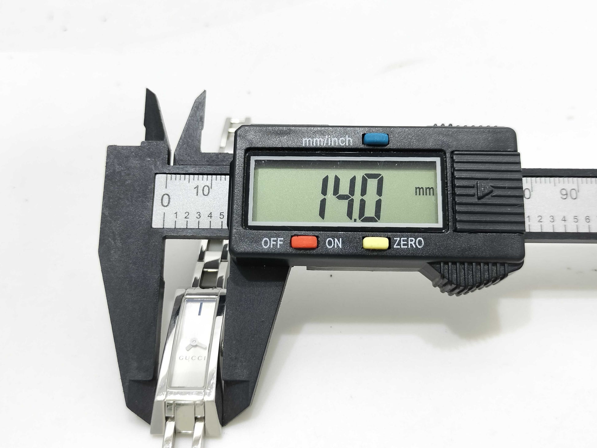 GUCCI 110 Women's Watch