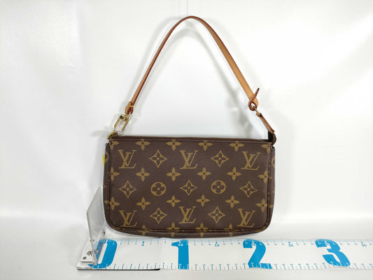LOUIS VUITTON Monogram M40712 Pochette Accessoires Handbag