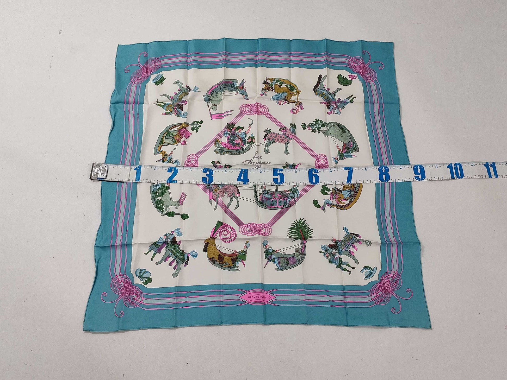 HERMES Carré Les Fantaisies du Roy Scarf
