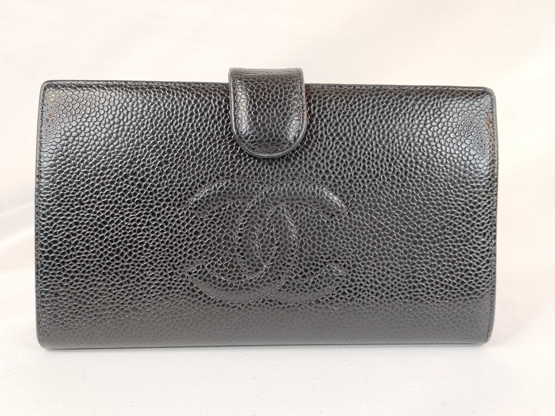 CHANEL Caviar Leather Clasp Long Wallet