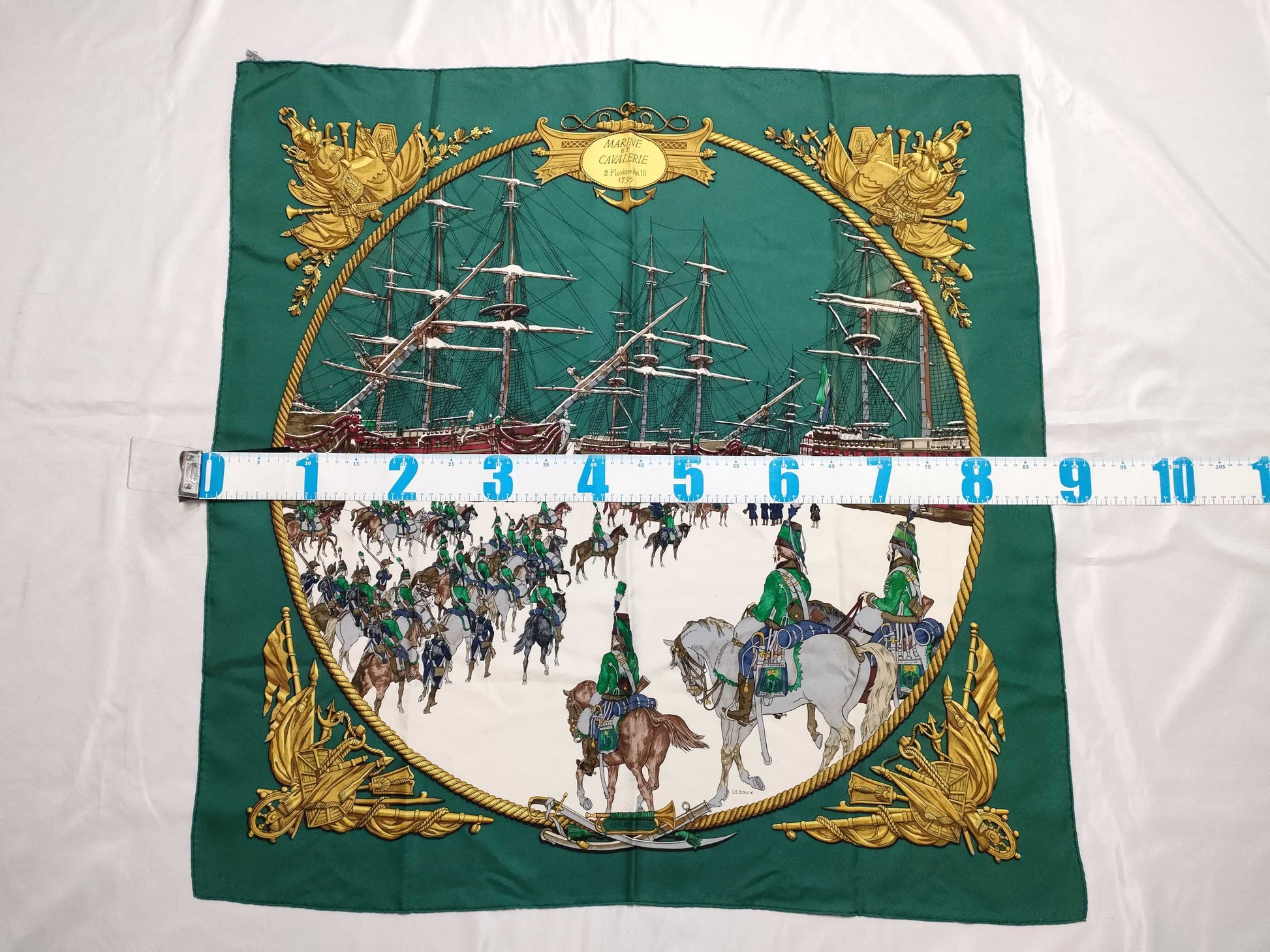 HERMES Carré 90 Marine et Cavalerie Scarf