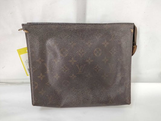 LOUIS VUITTON Monogram Poche Toilette Pouch