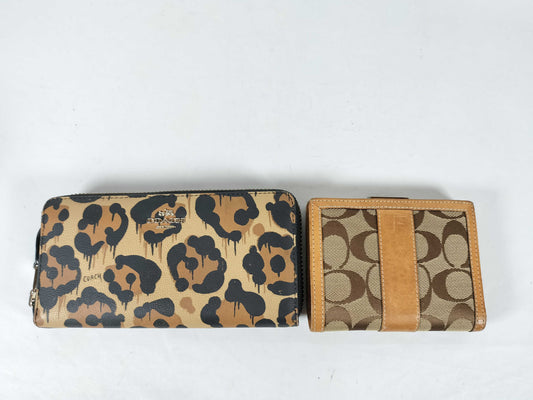COACH COACH Round Zip Long Wallet Bifold Wallet 2 Wallets