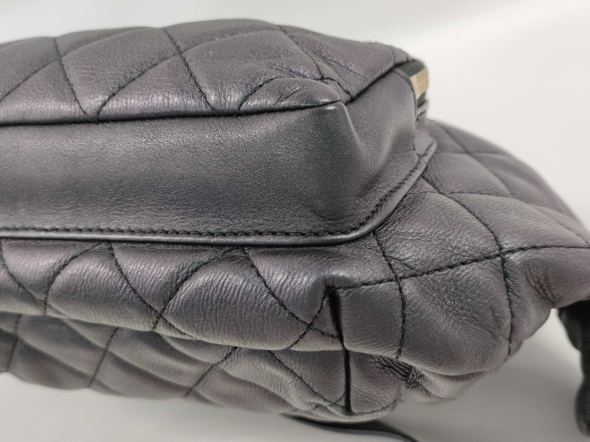 CHANEL Matelasse Caviar Skin Waist Bag