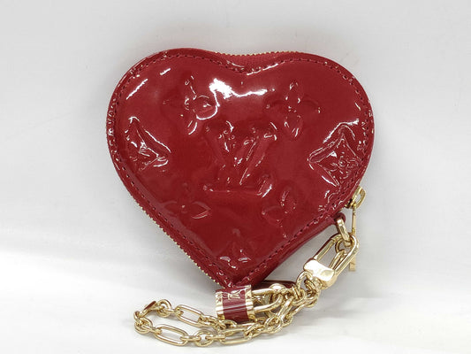 LOUIS VUITTON M93562 Vernis Porte Monnaie Cool Red Heart Coin Case