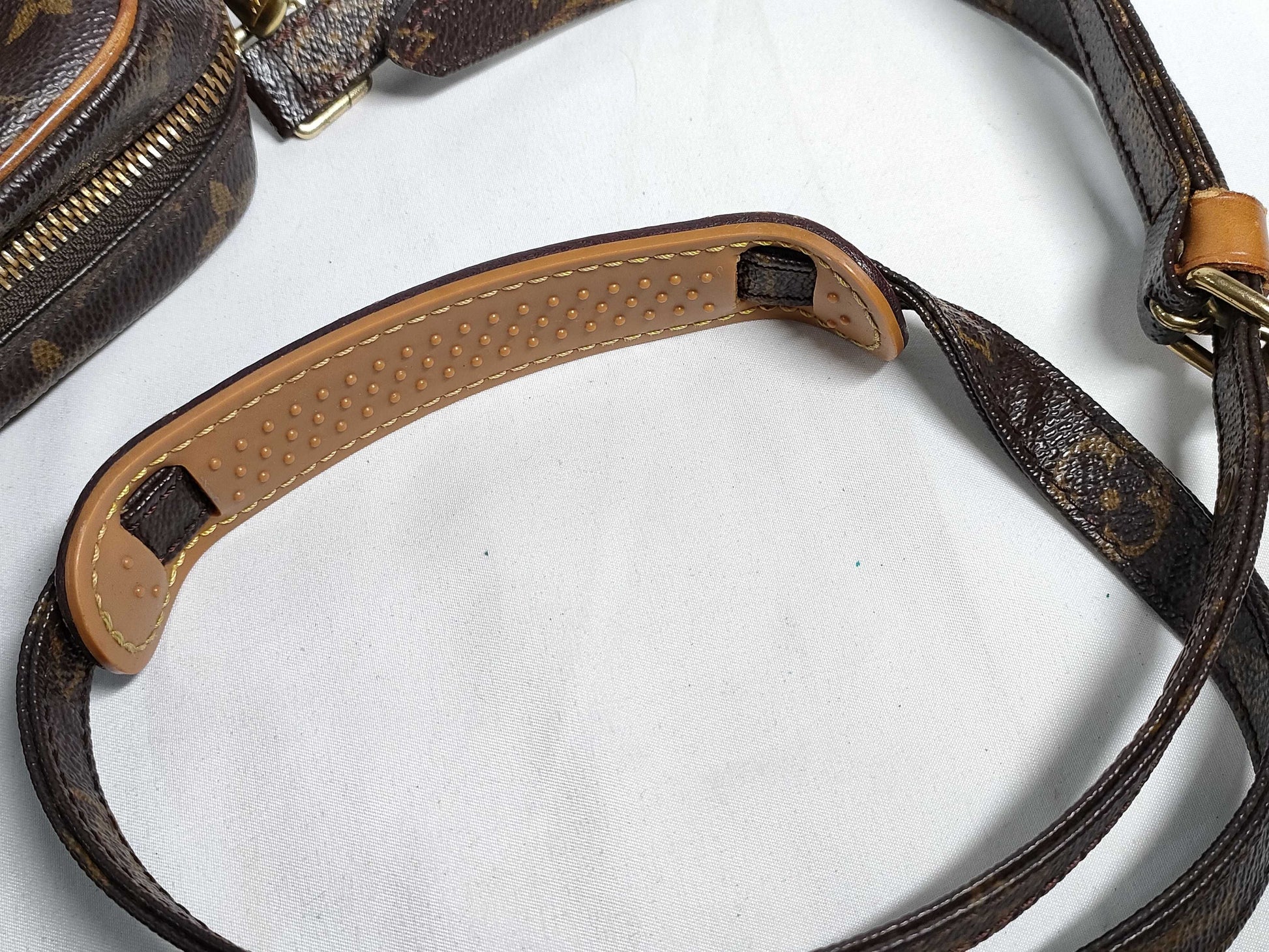 LOUIS VUITTON Monogram M45236 Amazon Shoulder Bag