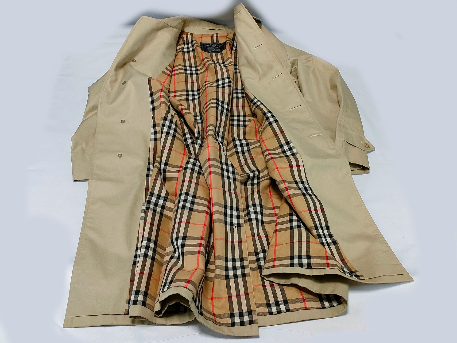 BURBERRY Trench Coat