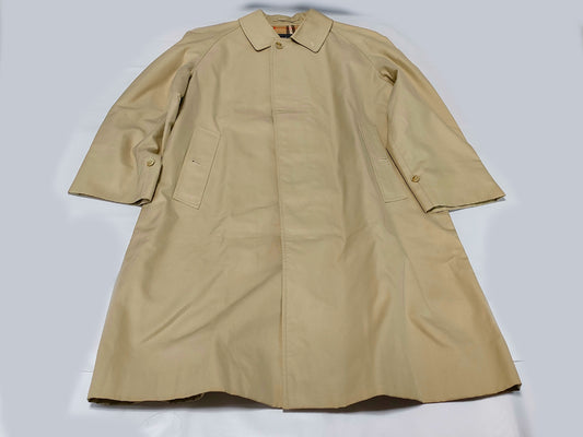 BURBERRY Trench Coat