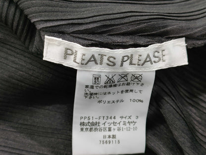ISSEY MIYAKE Pleats Please Patterned High Neck Monotone Top