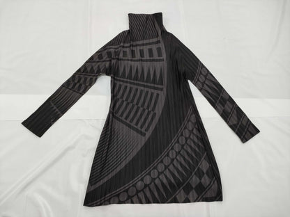 ISSEY MIYAKE Pleats Please Patterned High Neck Monotone Top