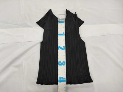 ISSEY MIYAKE Pleats Please Punching Ribbon Motif Top