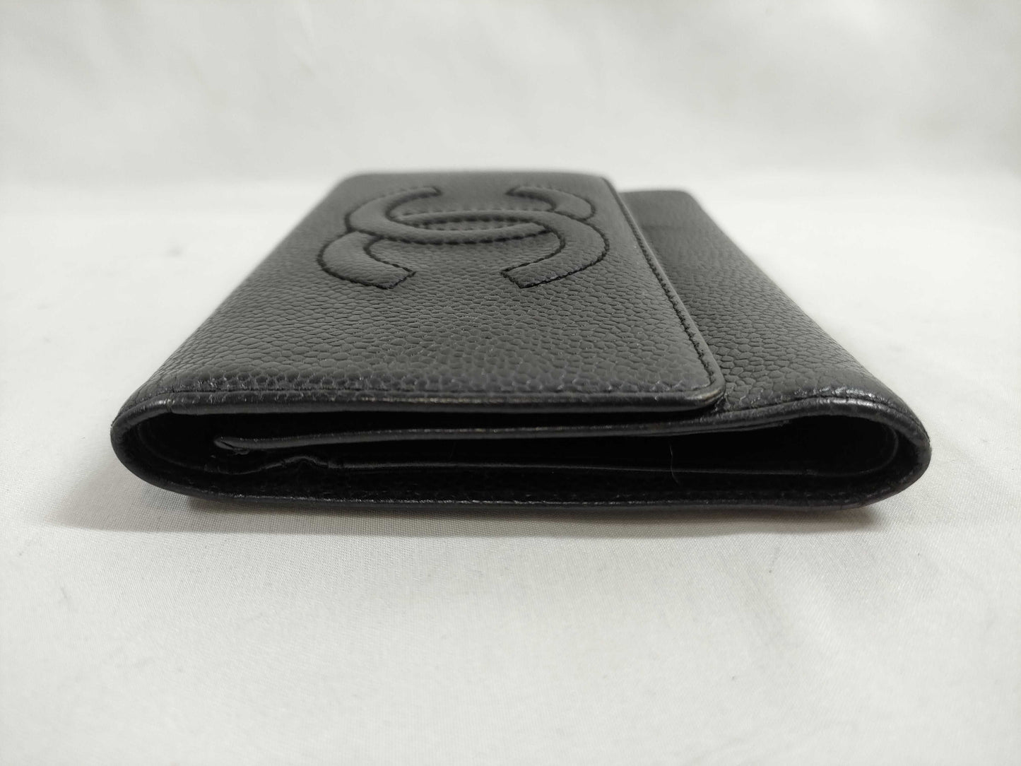 CHANEL Coco Mark Caviar Skin Coco Mark Bifold Wallet