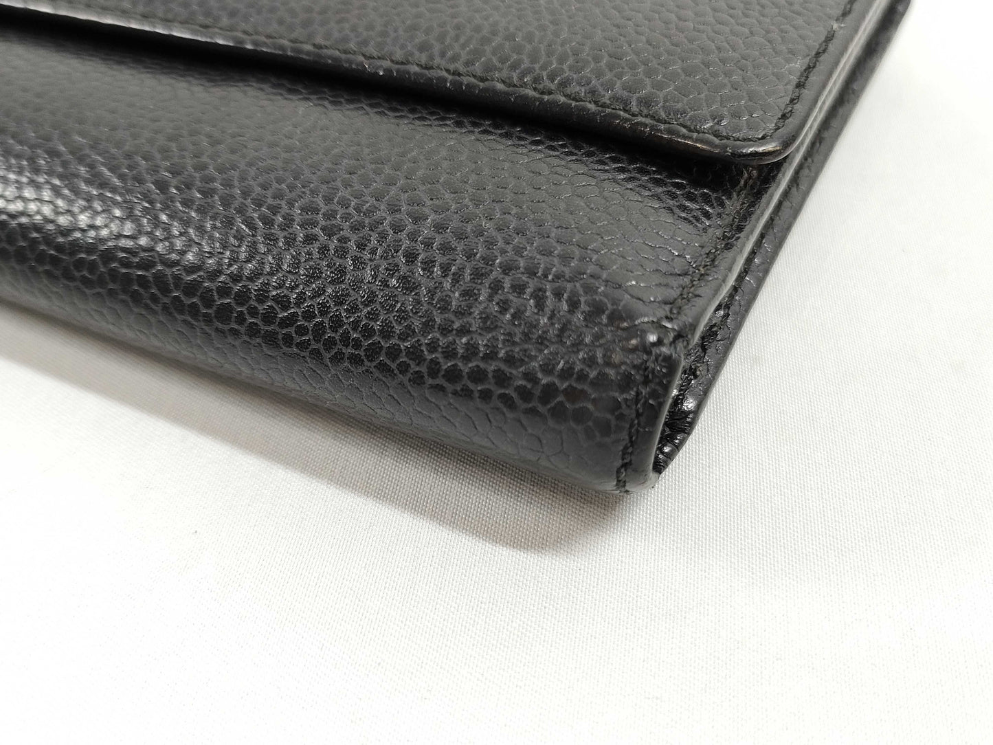 CHANEL Coco Mark Caviar Skin Coco Mark Bifold Wallet