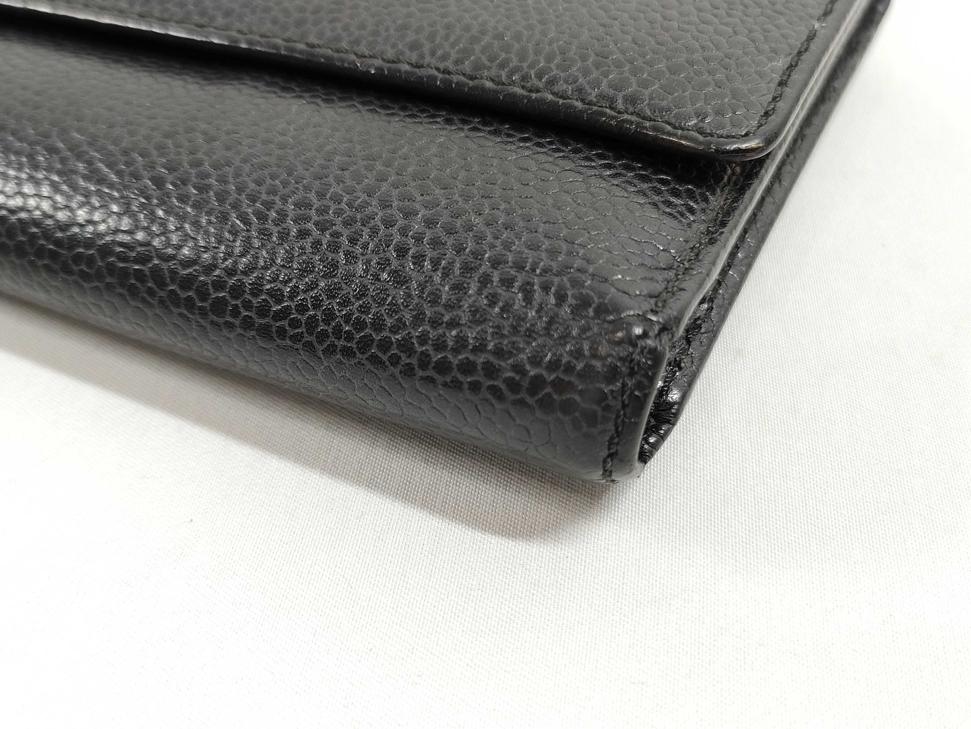 CHANEL Coco Mark Caviar Skin Coco Mark Bifold Wallet