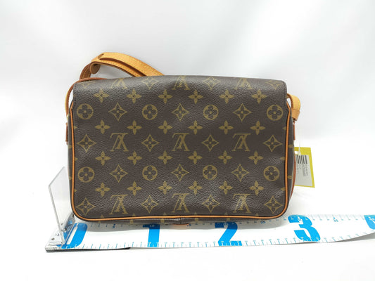 LOUIS VUITTON Monogram Saint Germain 28 Shoulder Bag