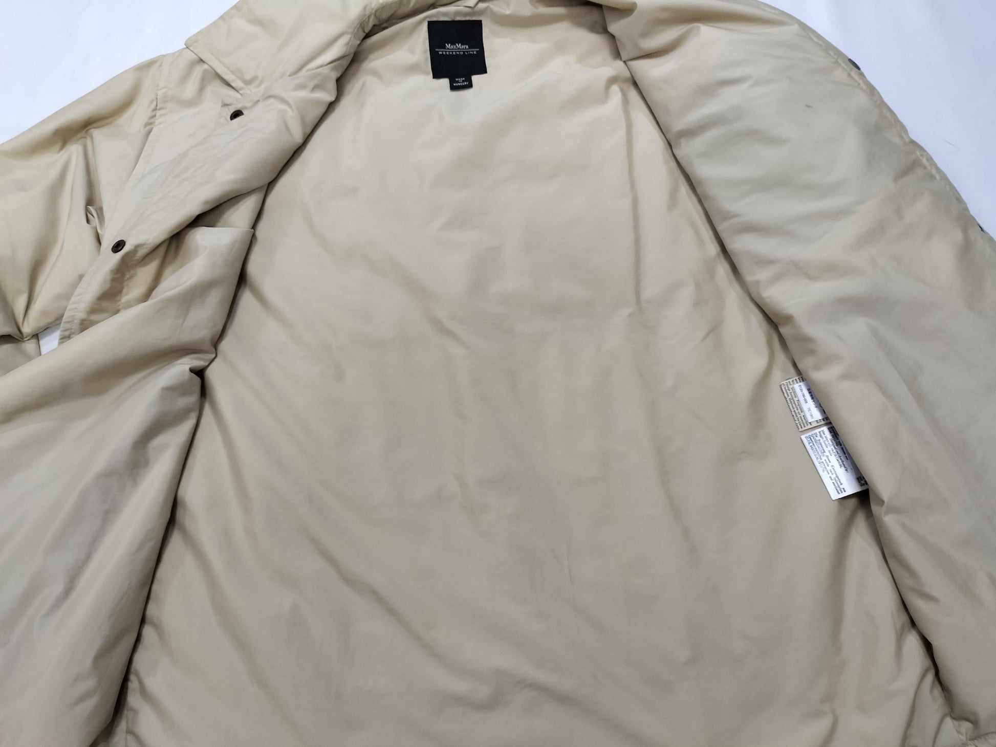 MaxMara Weekend Outerwear Beige Jacket