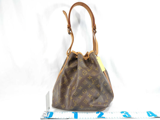 LOUIS VUITTON Monogram M42224 Noe Shoulder Bag